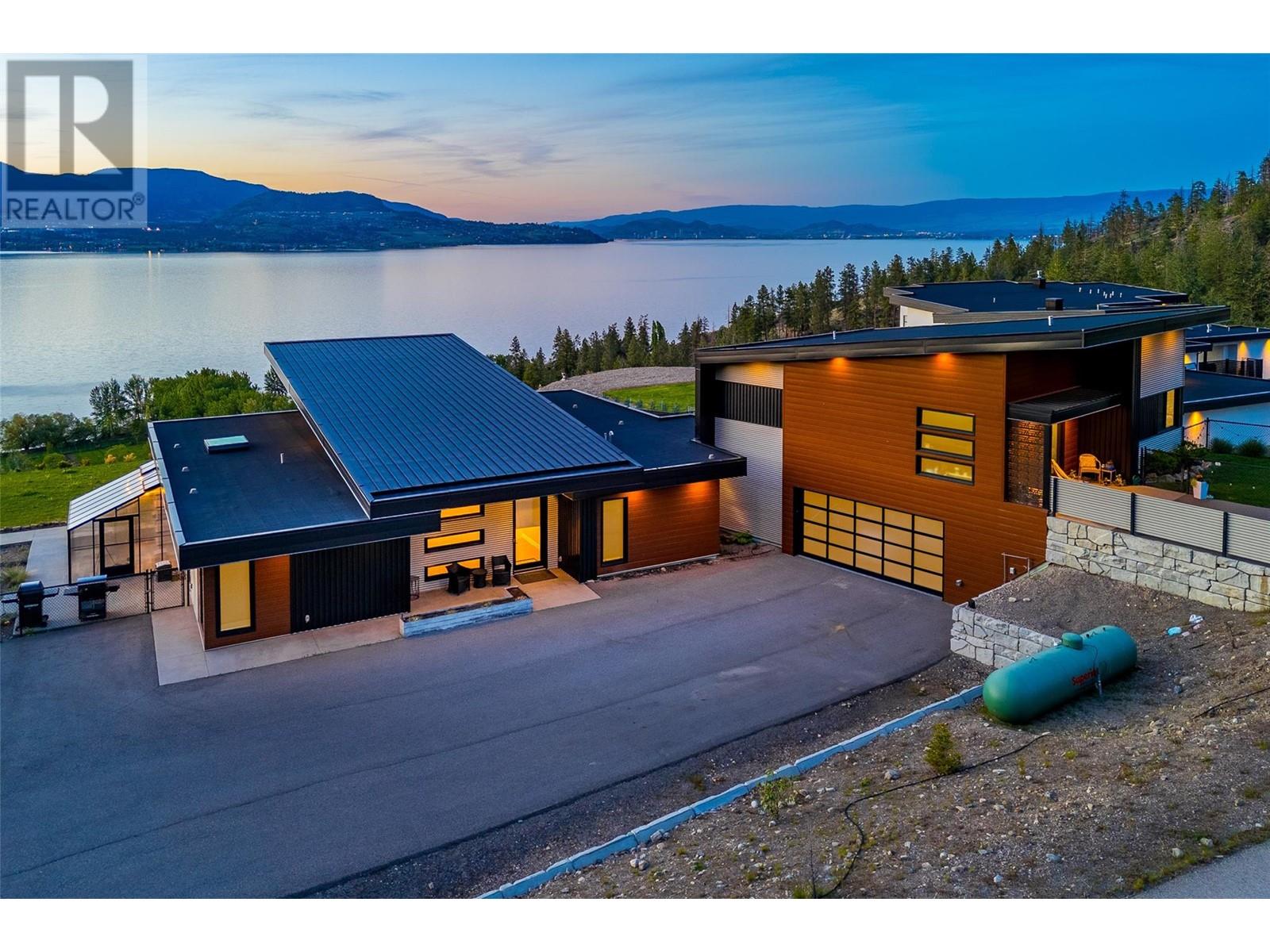 6101 Lakeshore Rd, For Sale in Kelowna - eXp Realty