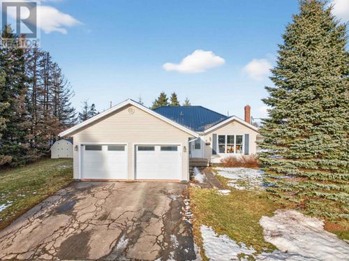 16 Arthur Holland Dr, Summerside, PE, C1N5Z2 | Card Image
