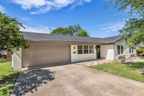 1208 Southwood Dr, Woodway, TX, 76712-2424 | Card Image