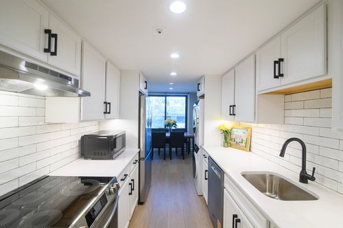 apt-1h-49 Melrose St, Melrose, MA, 02176-2218 | Card Image