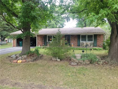 203 Fireside Dr, Arma, KS, 66712-4044 | Card Image