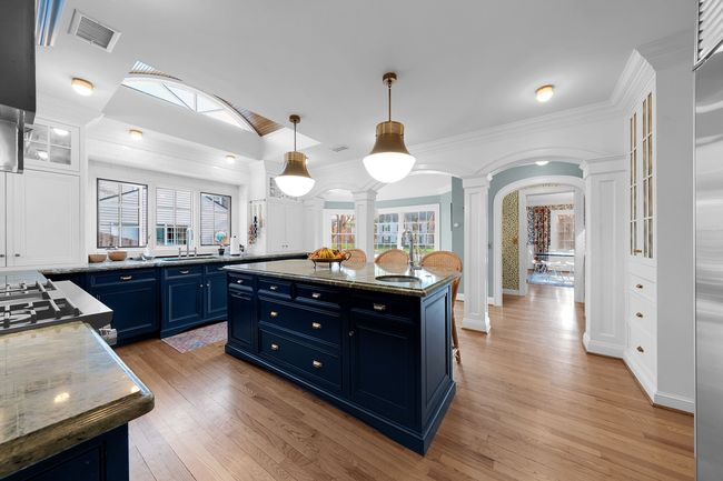 991 Glenhurst Dr, House other with 4 bedrooms, 6 bathrooms and null parking in Birmingham MI | Image 15