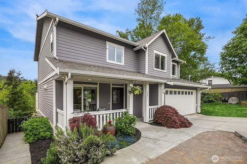 4801 25th Ave Sw, Seattle, WA, 98106-1319 | Card Image