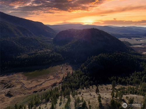 1721 Aeneas Valley Rd, Tonasket, WA, 98855 | Card Image