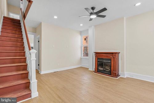 2742 W Montgomery Ave, PHILADELPHIA, PA, 19121-2625 | Card Image