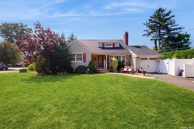 1354 Alton Road, House other with 4 bedrooms, 2 bathrooms and null parking in Rockville Centre NY | Image 1