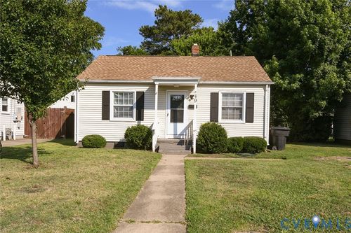 49 Harvard Rd, Portsmouth, VA, 23701-2022 | Card Image