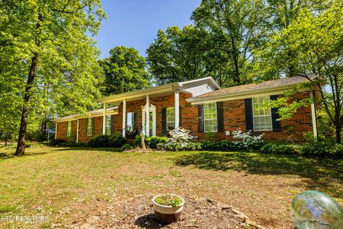 825 Greenwich Drive, Maryville, TN, 37803 | Card Image