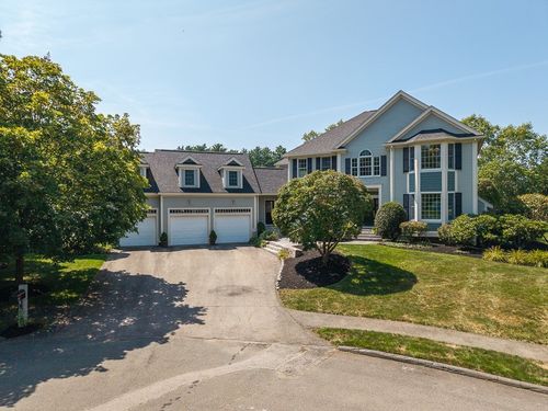 17 Patton Dr, South Hamilton, MA, 01982-1923 | Card Image