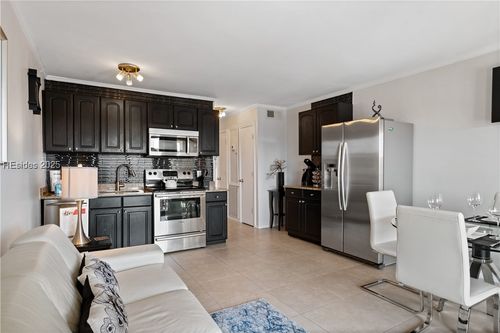 apt-c348-40 Folly Field Rd, Hilton Head Island, SC, 29928-6857 | Card Image