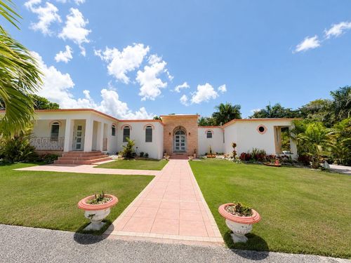 BO TALLABOA ALTA SOLAR 1 Carr 132 Km Hm 16.3, PENUELAS, PR, 00624 | Card Image