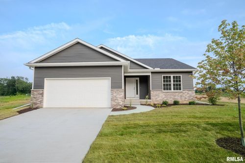 941 9th Ave N, Clinton, IA, 52732-3596 | Card Image