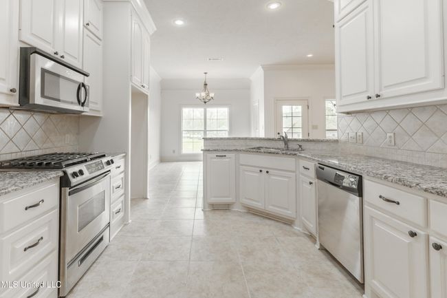 14-Kitchen | Image 24