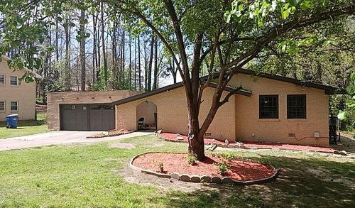 6820 Marlborough Cir S, Atlanta, GA, 30349-4918 | Card Image