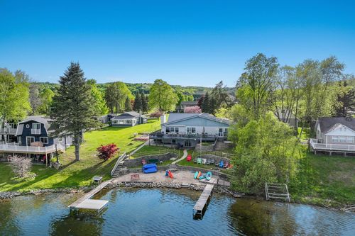 1198 W Intermediate Lake Dr, Central Lake, MI, 49622-9742 | Card Image