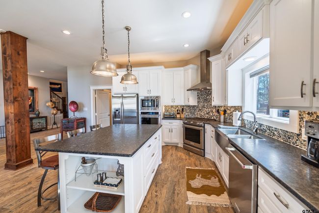 766 Wildwood Trl, House other with 4 bedrooms, 5 bathrooms and null parking in Mt Vernon TX | Image 22