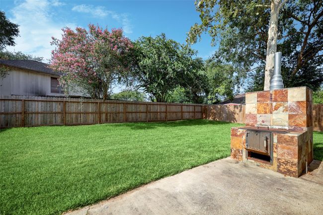 13710 Wheatbridge Dr, House other with 3 bedrooms, 3 bathrooms and 4 parking in Houston TX | Image 27