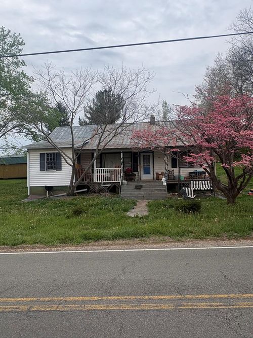 2312 Austinville Rd, Austinville, VA, 24312-3127 | Card Image