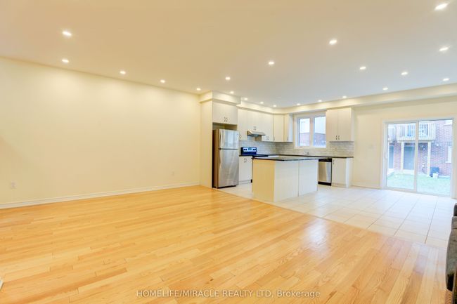 11 Sail Rd, House attached with 4 bedrooms, 3 bathrooms and 1 parking in Brampton ON | Image 8