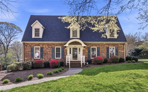 1011 Greenhurst Rd, Winston-Salem, NC, 27104-1273 | Card Image