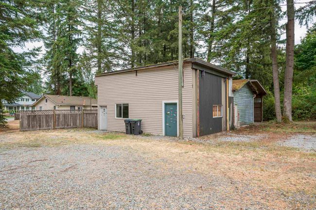 3381 208 St, House other with 3 bedrooms, 2 bathrooms and 9 parking in Langley BC | Image 28