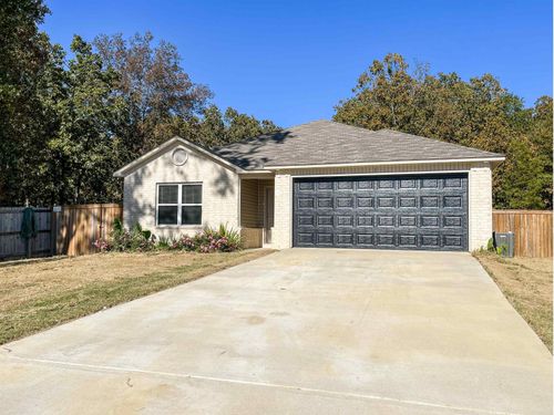 1 Barn Cat Way, Conway, AR, 72032-5037 | Card Image