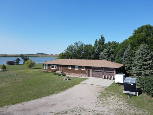 2814 Pebble Lake Rd, Fergus Falls, MN, 56537-4236 | Card Image