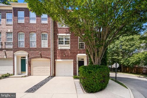 4174 Timber Log Way, FAIRFAX, VA, 22030-8533 | Card Image