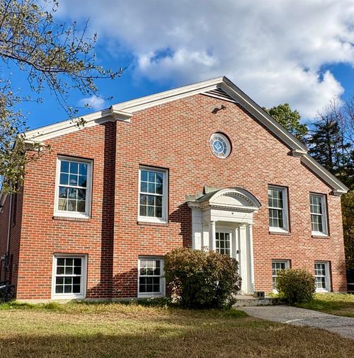 201-15 Mountain Rd, Goffstown, NH, 03045-1601 | Card Image