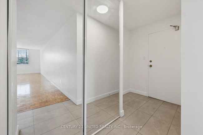 301 - 1155 Goodfellow Rd, Home with 3 bedrooms, 1 bathrooms and 1 parking in Peterborough ON | Image 6