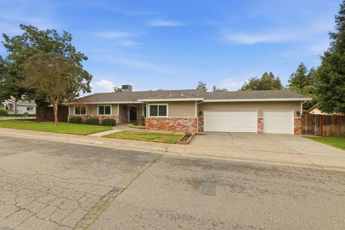 3403 Lindi Court, Carmichael, CA, 95608 | Card Image