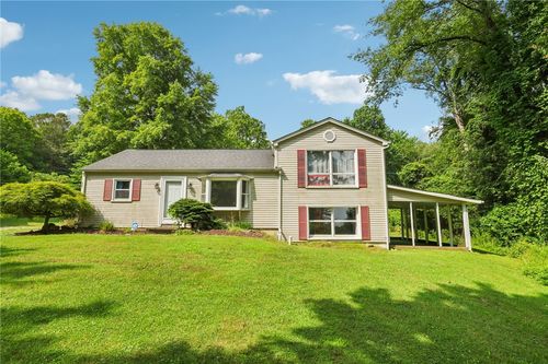 3425 Mercer Rd, New Castle, PA, 16105-5713 | Card Image