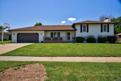 4121 Se Michigan Ave, Topeka, KS, 66609-1564 | Card Image