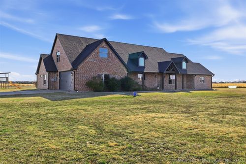 777 Sterret Rd, Calera, OK, 74730-3824 | Card Image