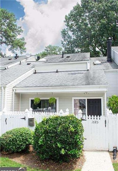 2685 Meadowlawn Dr Se, Marietta, GA, 30067-6635 | Card Image