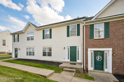 8025 Aspen Green Ln, Louisville, KY, 40291 | Card Image