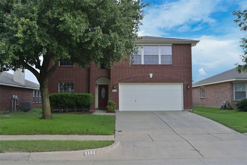 Gladney Ln, Fort Worth, TX 76244