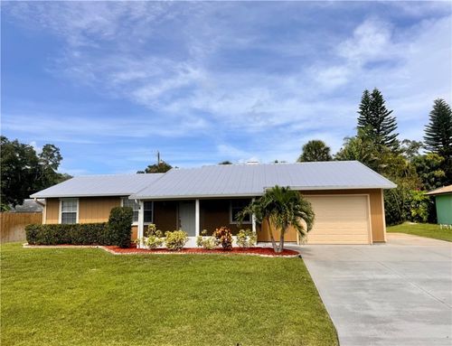658 Ervin St, SEBASTIAN, FL, 32958-4426 | Card Image