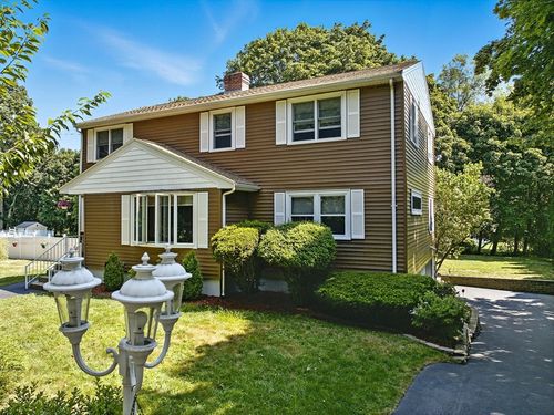 3 Nutter Rd, North Reading, MA, 01864-2103 | Card Image