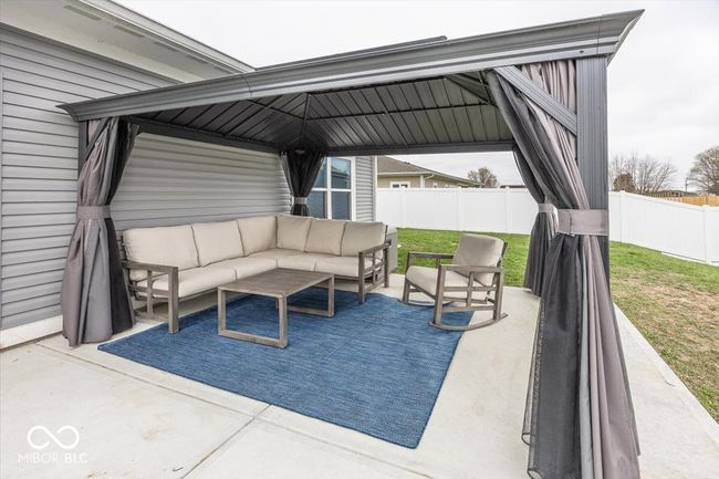 694 Sobota Way, House other with 3 bedrooms, 2 bathrooms and null parking in Trafalgar IN | Image 21