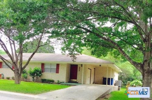 482 Kerlick Ln, New Braunfels, TX, 78130-6614 | Card Image