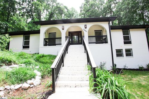 3995 State Park Rd, Greenville, SC, 29609-6852 | Card Image