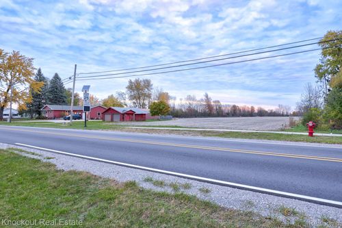 12455 Church St, Birch Run, MI, 48415-9289 | Card Image