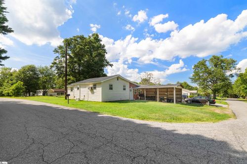 100 Basin Dr, Boiling Springs, SC, 29316-5451 | Card Image