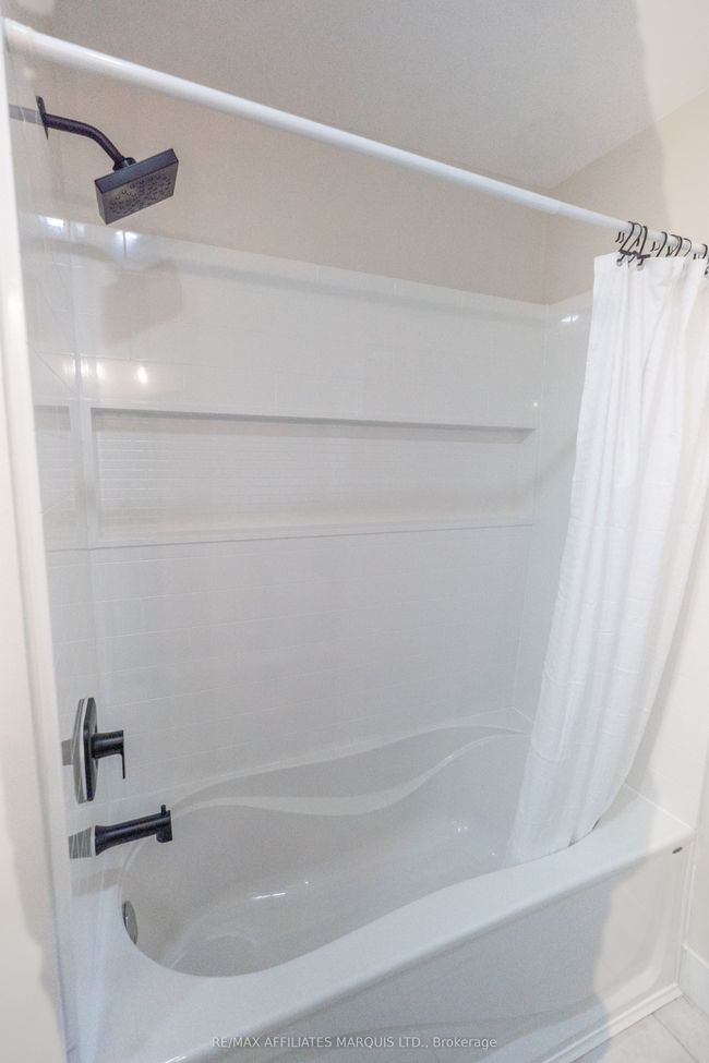 412 Leitch Dr, House other with 3 bedrooms, 2 bathrooms and 5 parking in Cornwall ON | Image 20
