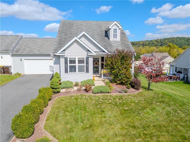 Coatbridge Ln, Walnutport, PA 18088