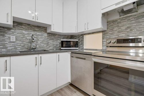 3855 76 St Nw, Edmonton, AB, T6K2P9 | Card Image