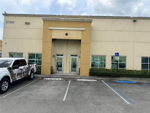 102-10388 W State Road 84, Davie, FL, 33324-4252 | Card Image