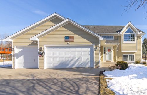 1003 Theresa Marie Dr, Elko New Market, MN, 55054-5426 | Card Image