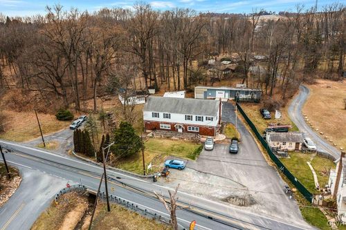 7108 Pa Route 873, Slatington, PA, 18080-3348 | Card Image